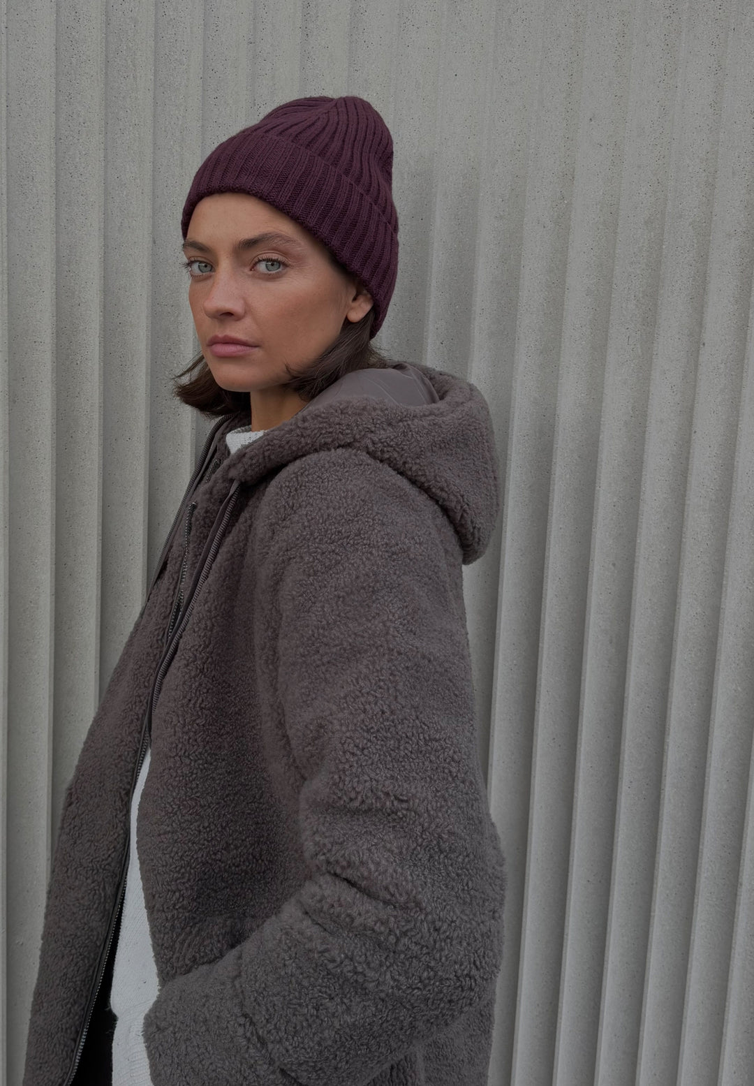 O_ TOS Solid Knit Cap, dark plum 16544 Bild 6