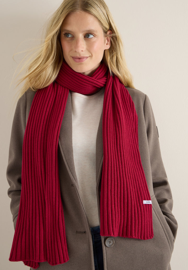 O_ TOS Solid Knit Scarf, beaujolais red 16710 Bild 5