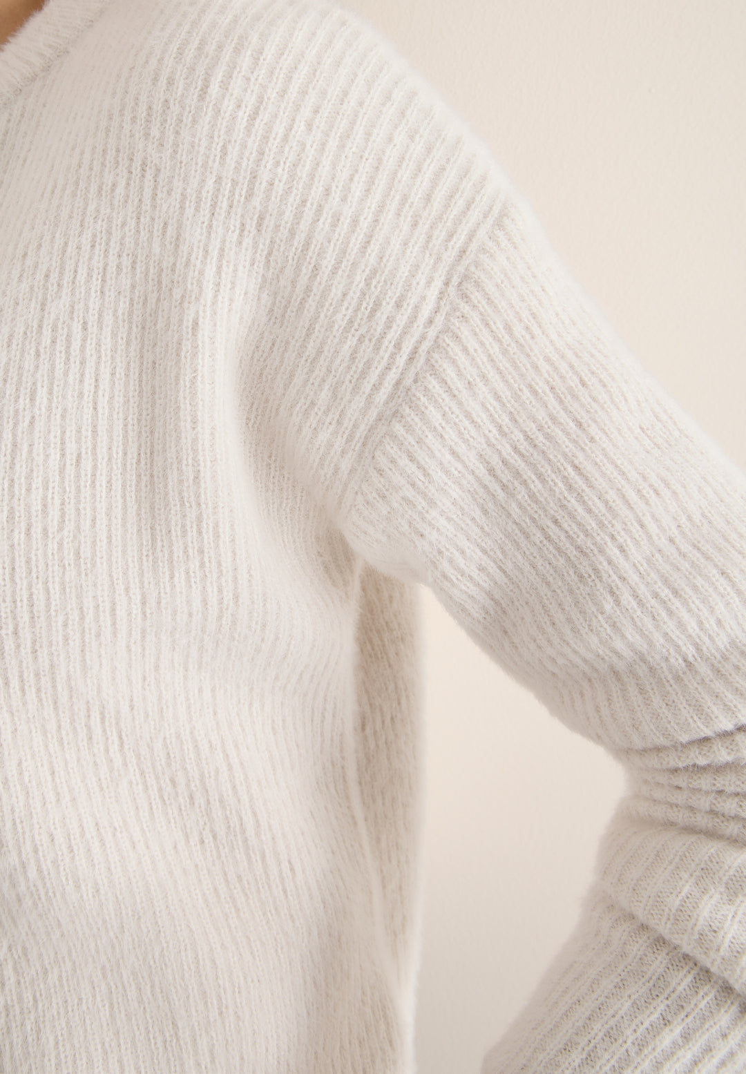 Ribbed  featheryarn cardigan, light greige 17089 Bild 6