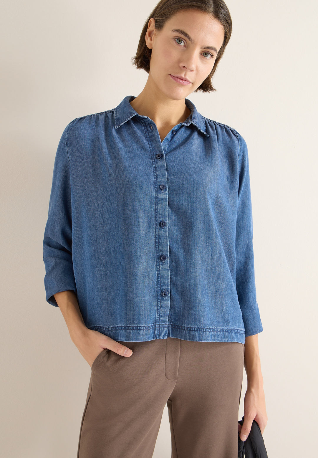 Smock Detail Lyocell Blouse, mid blue wash 10281 Bild 3
