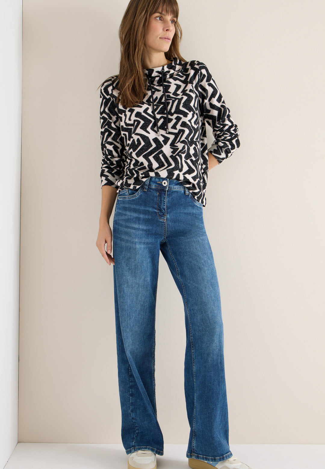 TOS Cosy AOP Funnel Neck, light greige melange 27404 Bild 3