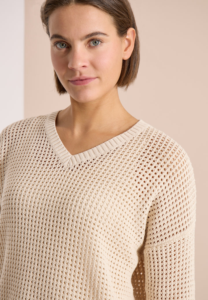 TOS_Crochet V-neck, pearl beige 16504 Bild 6