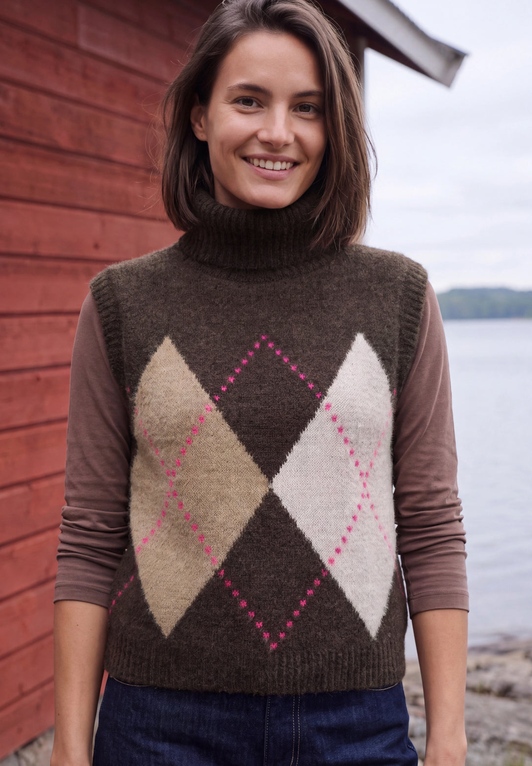 TOS Featheryarn argyle vest, truffle brown 37747 Bild 6