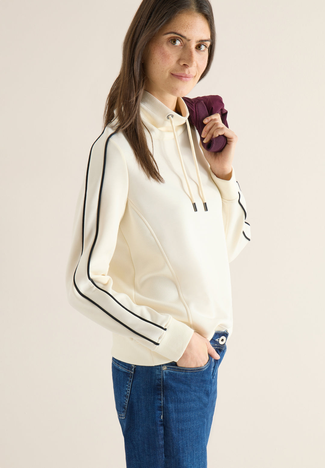 TOS Sportive Sweatshirt, creamy white 17466 Bild 6