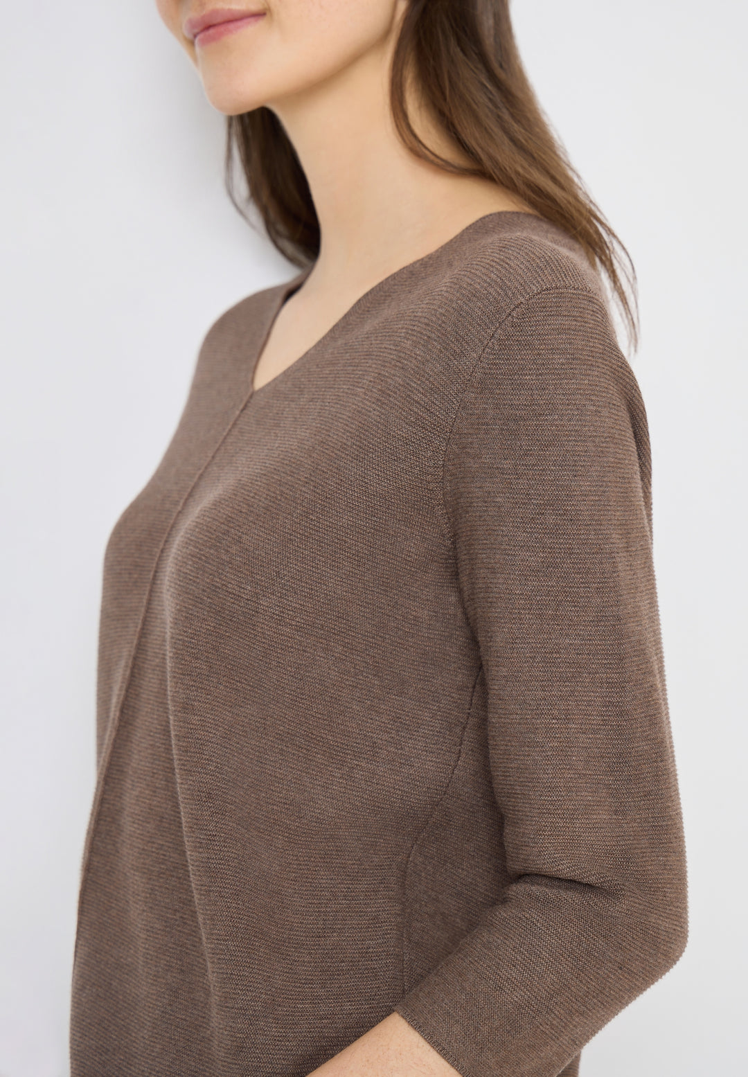 TOS_Structured V-neck, coffee taupe 17412 Bild 6