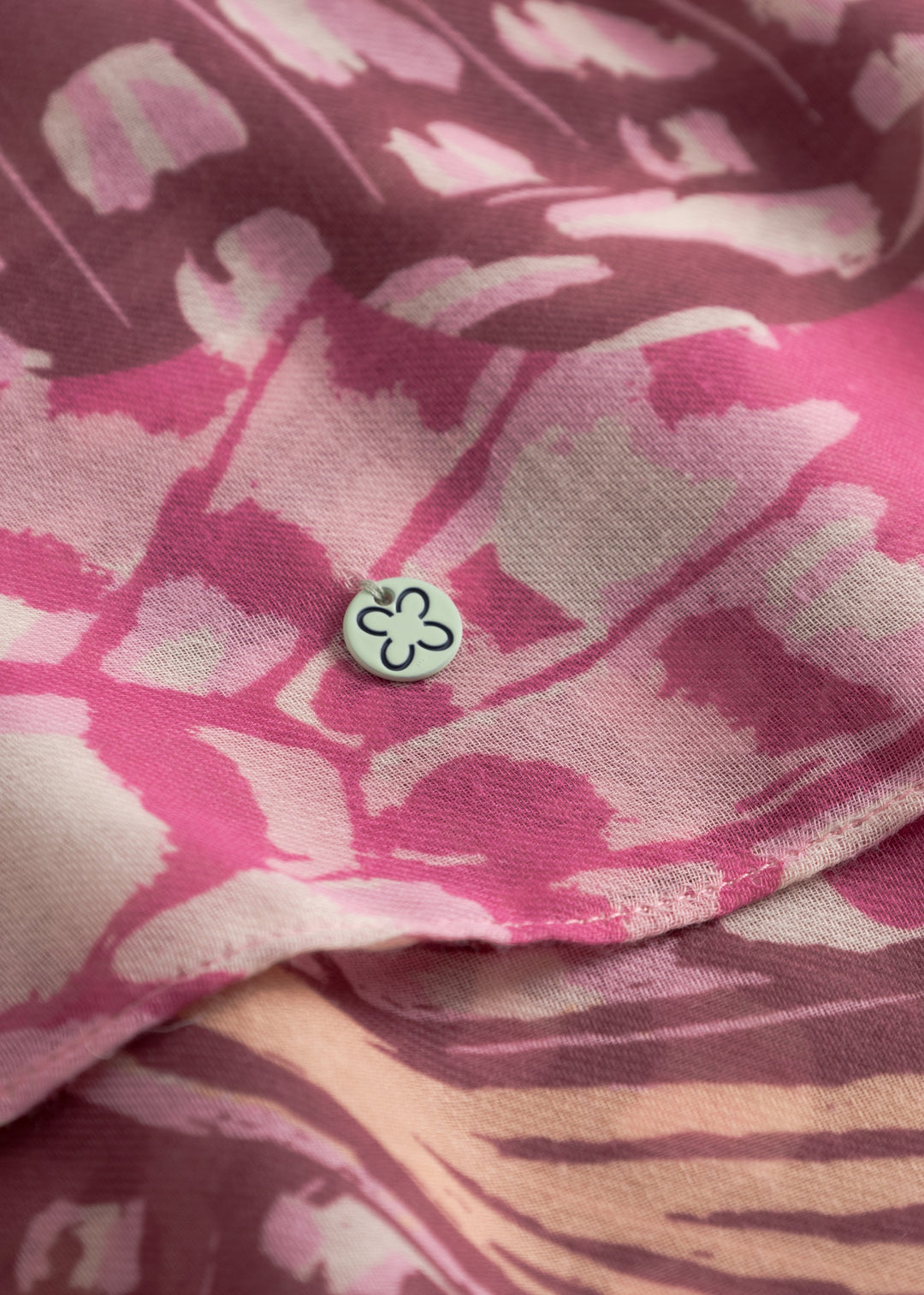 LOOP RECYCLED POLYESTER BUTTERFLIES pink-2X80X70CM, pink PIN2 Bild 3