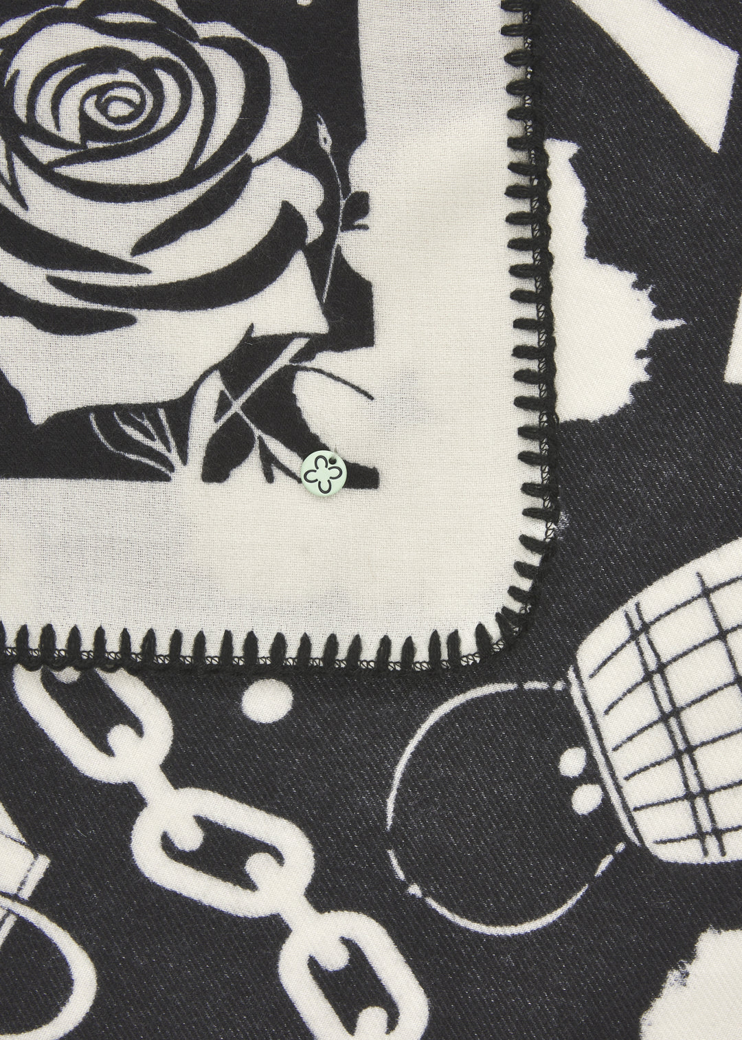 PRINTED SQUARE POLYESTER TWILL MIXED PATTERN schwarz-120X120CM, schwarz BLK2 Bild 3