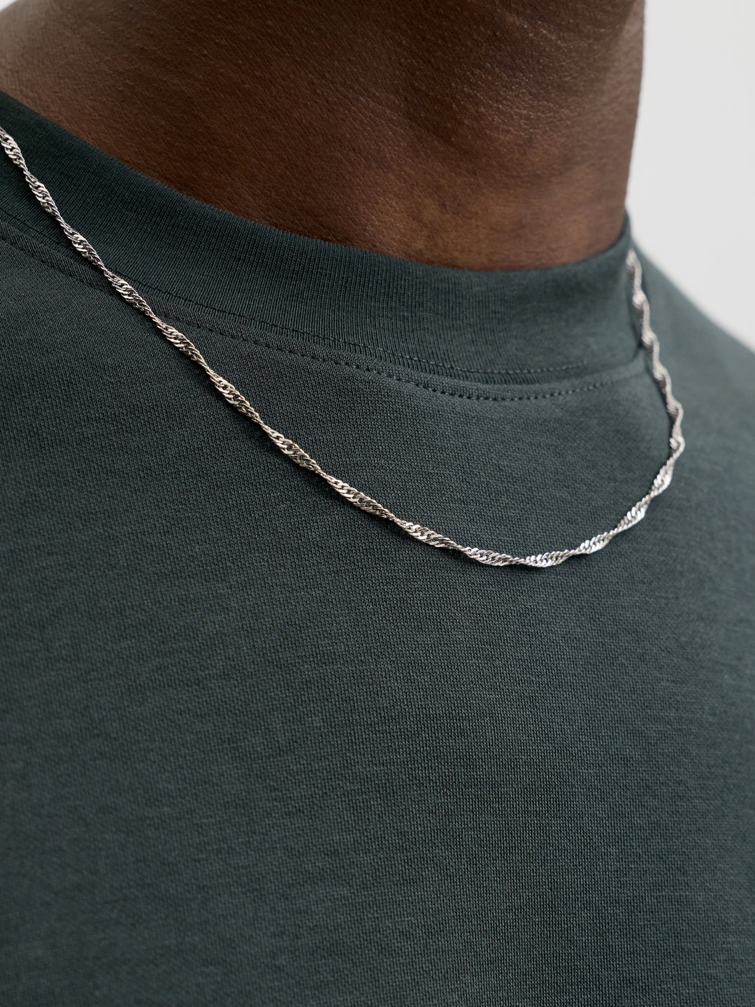 JJEBARRON TEE SS O-NECK NOOS, Scarab 177578 Bild 2