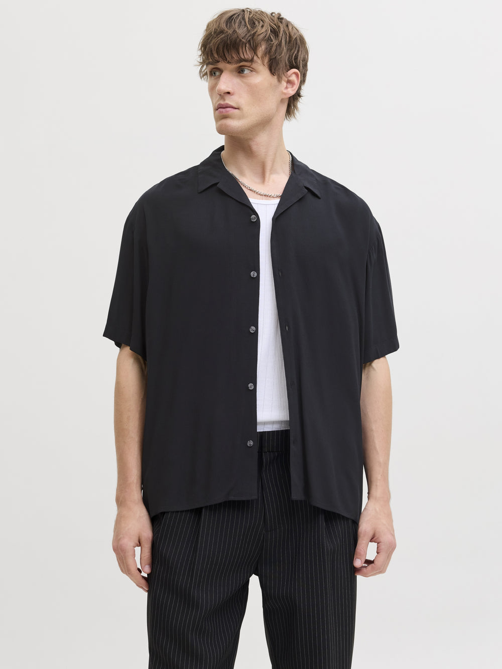 JJEJEFF RESORT SOLID SHIRT SS SN, Black 178012 Bild 2
