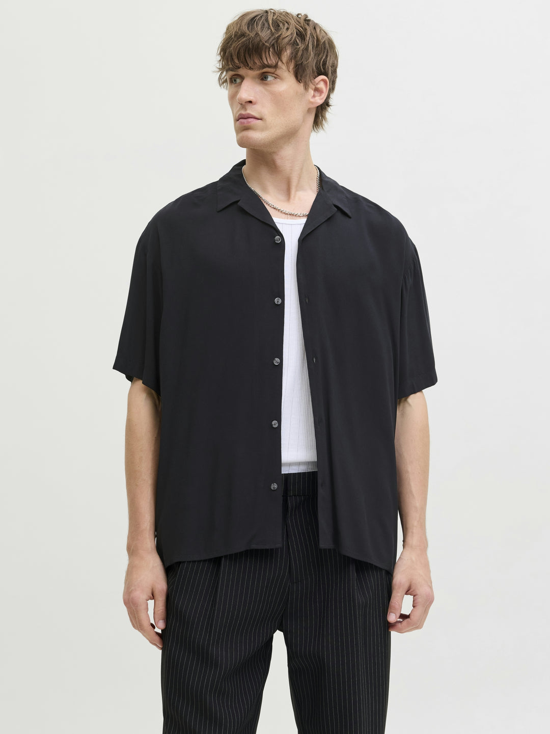 JJEJEFF RESORT SOLID SHIRT SS SN, Black 178012 Bild 2