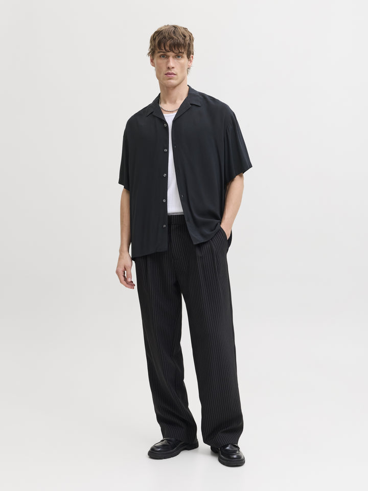 JJEJEFF RESORT SOLID SHIRT SS SN, Black 178012 Bild 4
