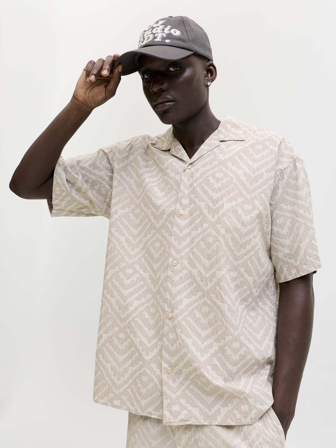 JJMILO SEERSUCKER RESORT SHIRT SS, Moonbeam/AOP 176631001 Bild 7