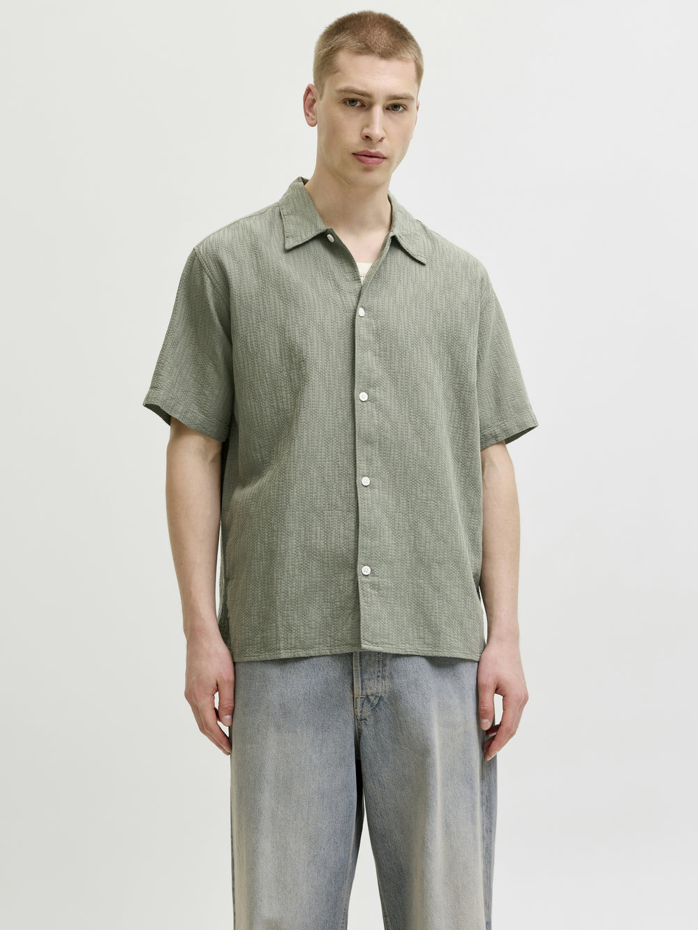 JORMONTAUK WAVY TEXTURE SHIRT SS SN, Vetiver 176725 Bild 2