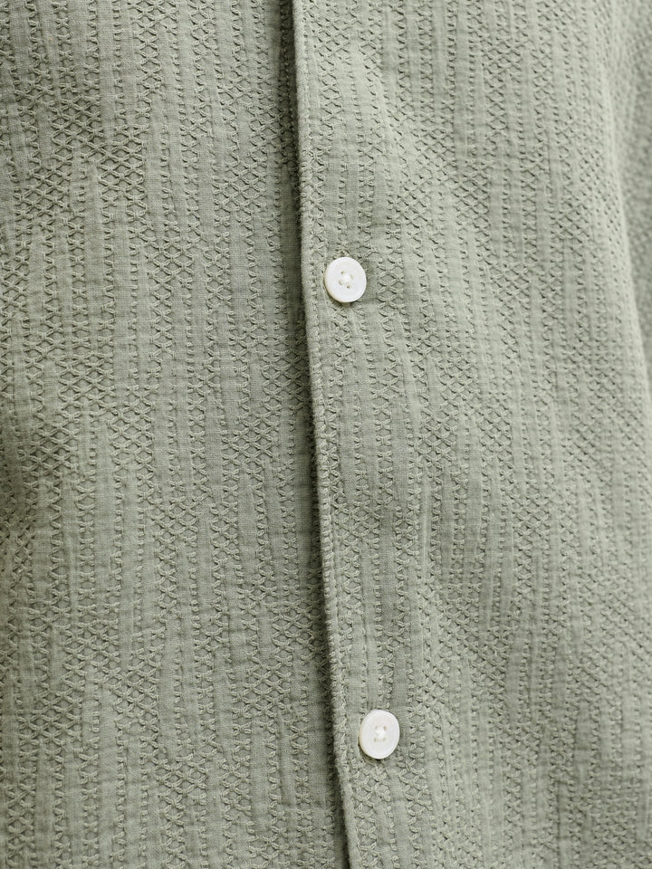 JORMONTAUK WAVY TEXTURE SHIRT SS SN, Vetiver 176725 Bild 3