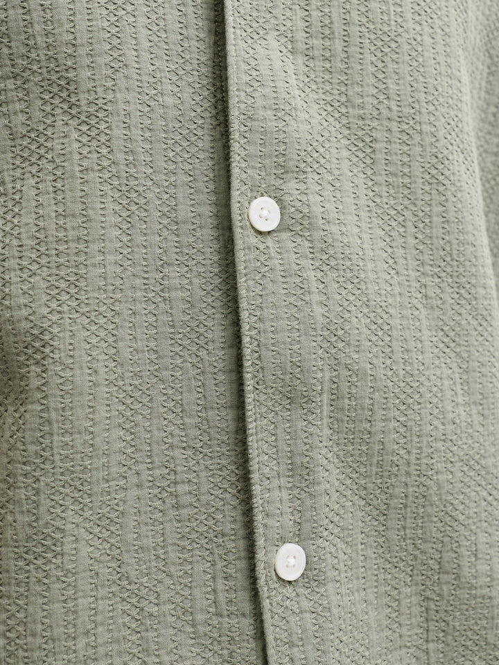 JORMONTAUK WAVY TEXTURE SHIRT SS SN, Vetiver 176725 Bild 3