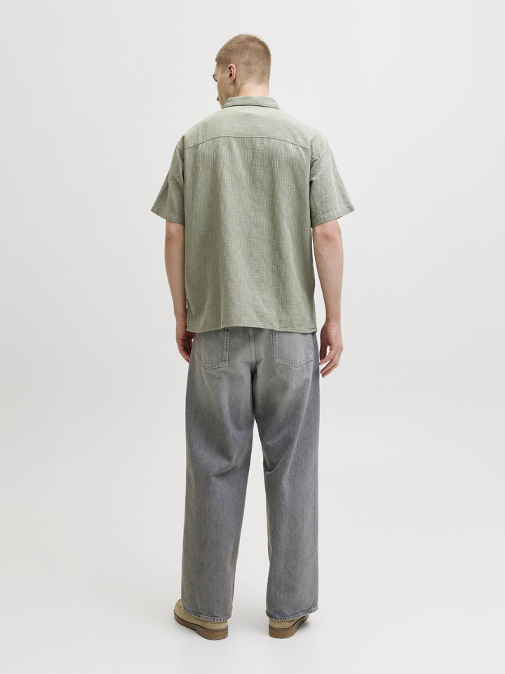 JORMONTAUK WAVY TEXTURE SHIRT SS SN, Vetiver 176725 Bild 4