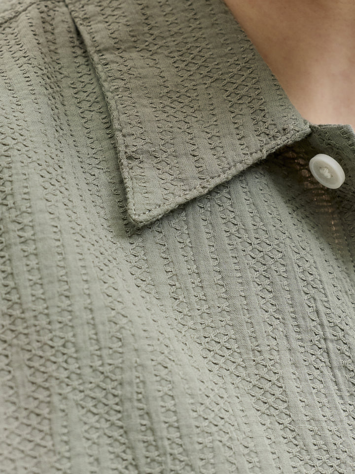 JORMONTAUK WAVY TEXTURE SHIRT SS SN, Vetiver 176725 Bild 7