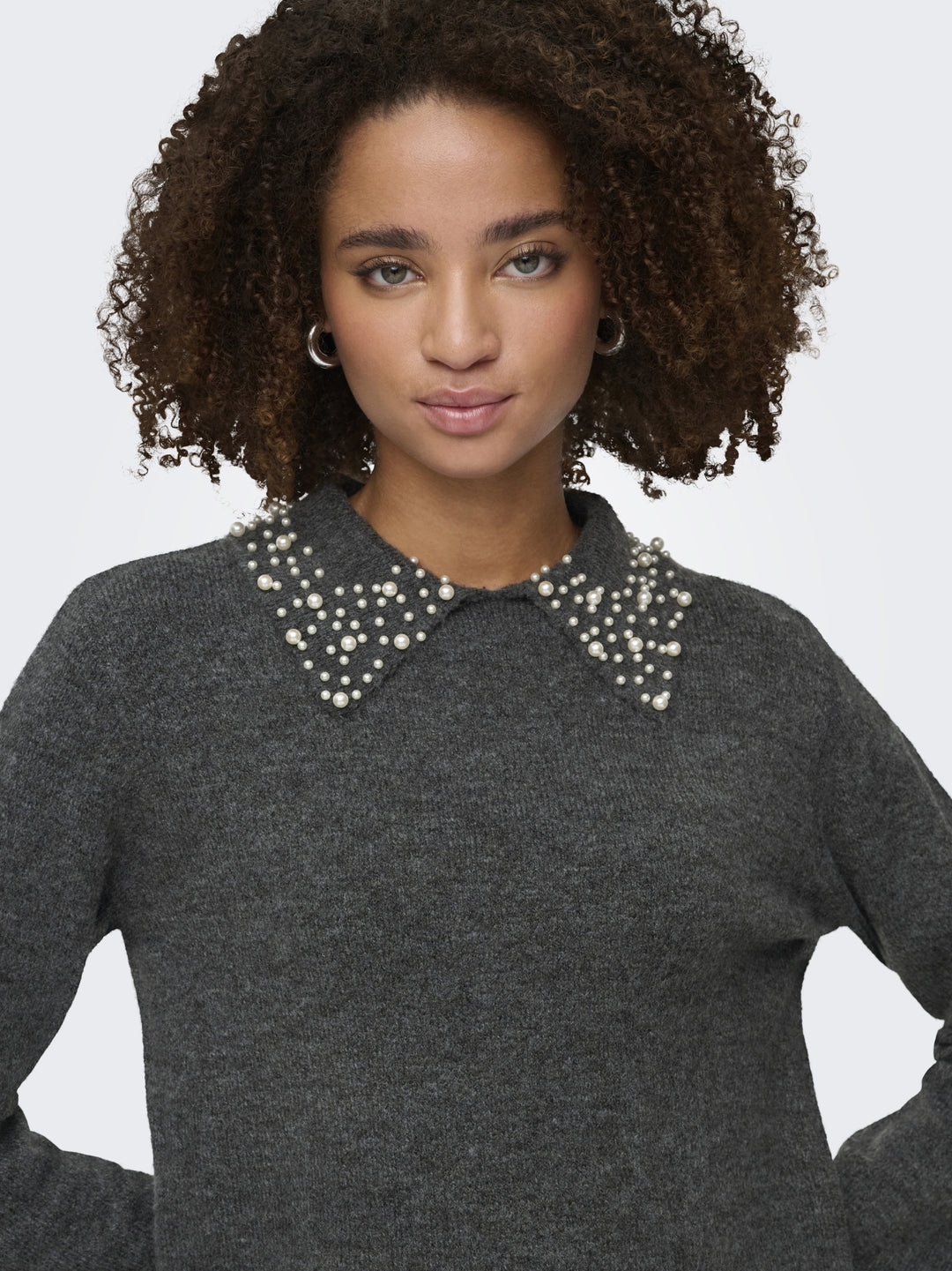 JDYAUBRAY LIFE L/S PEARL COLLAR PUL, Dark Grey Melange/WHITE PEARLS 179074001 Bild 5