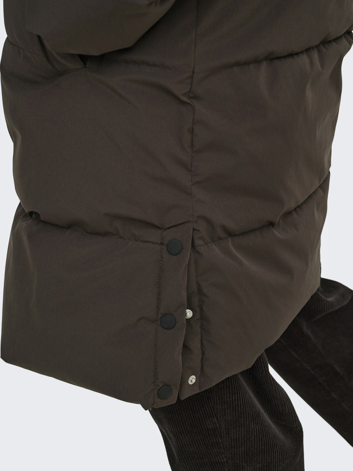 JDYBLAIR LONG HOOD PUFFER OTW SIJ, Chocolate Torte/CONTRAST BLACK 244915001 Bild 3