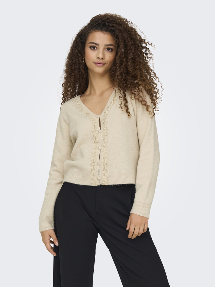 JDYFRANCIE LIFE L/S V-NECK CARDI KN, Birch/W. PEARL BUTTON 180083001 Bild 4
