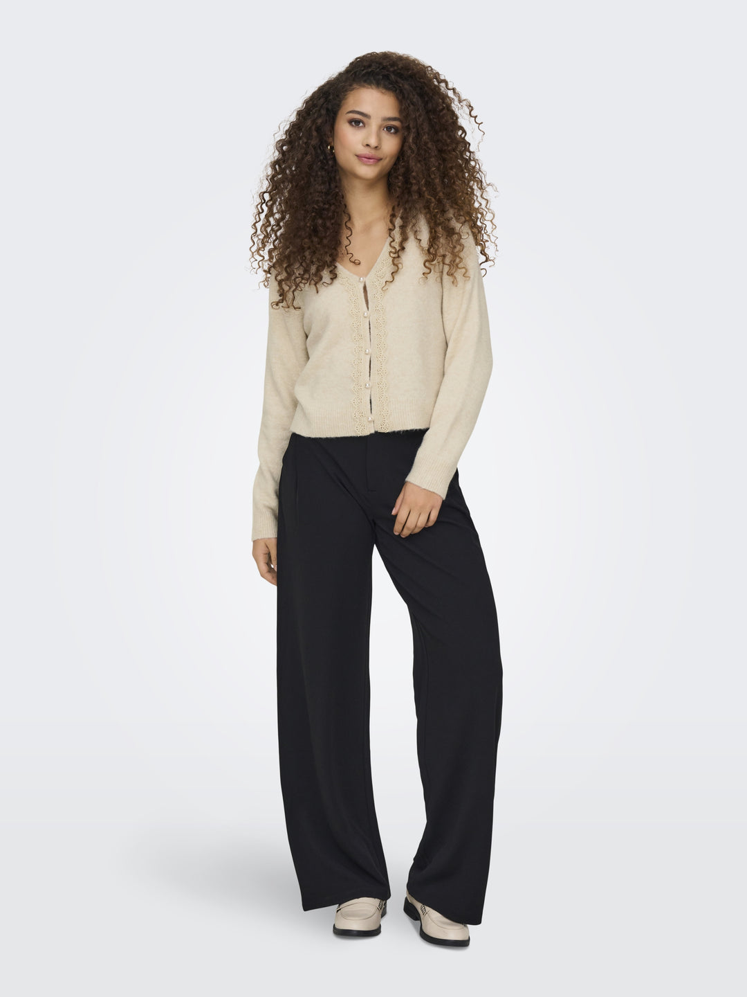 JDYFRANCIE LIFE L/S V-NECK CARDI KN, Birch/W. PEARL BUTTON 180083001 Bild 7