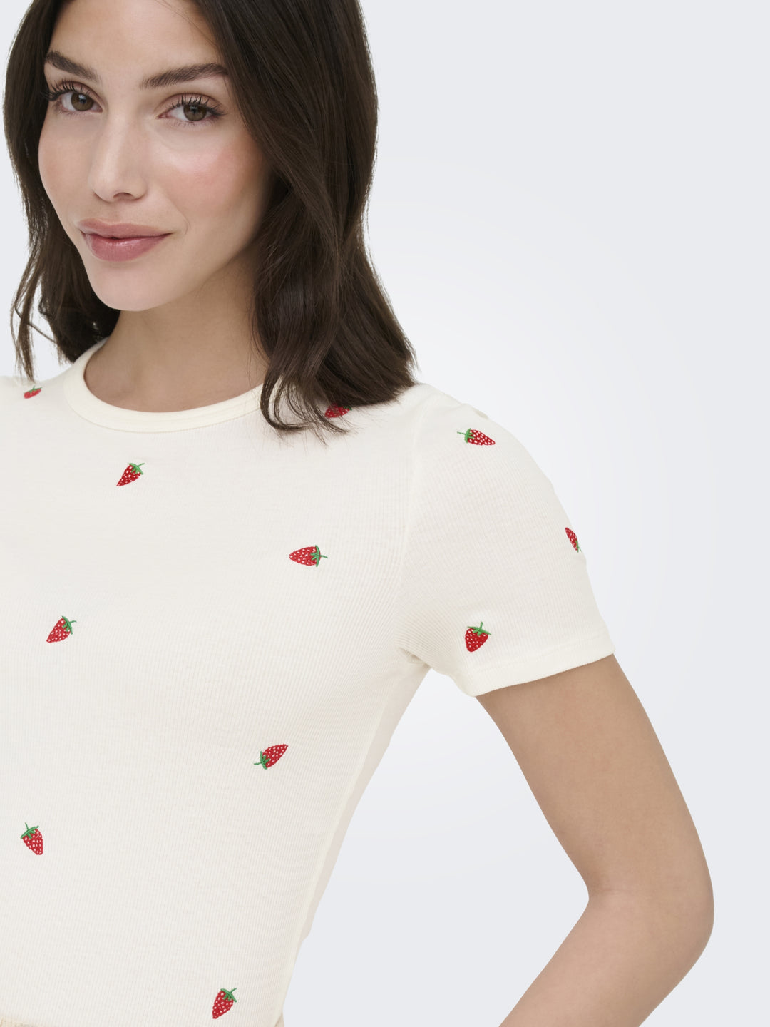 JDYLUCKY S/S O NECK EMB TOP JRS DIA, Cloud Dancer/STRAWBERRY EMB 177922002 Bild 3