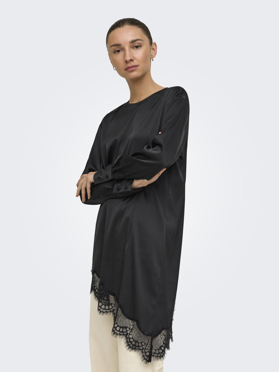 JDYNADDY L/S ASYM LONG TOP WVN, Black/BLACK LACE 177911001 Bild 4