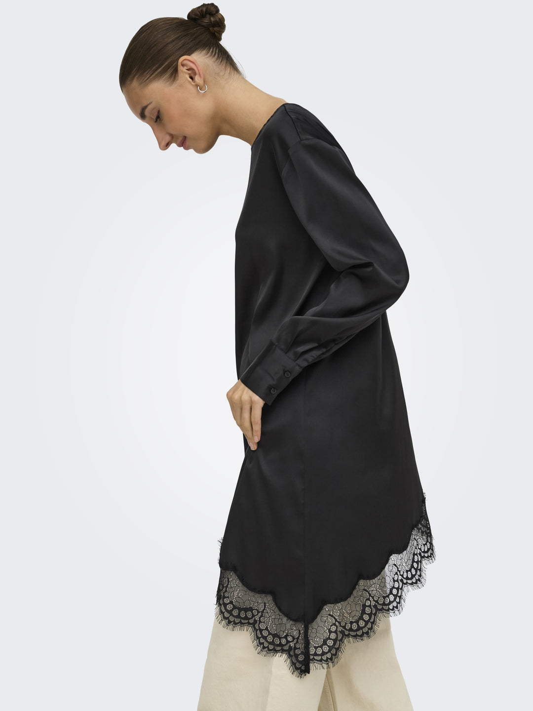 JDYNADDY L/S ASYM LONG TOP WVN, Black/BLACK LACE 177911001 Bild 7