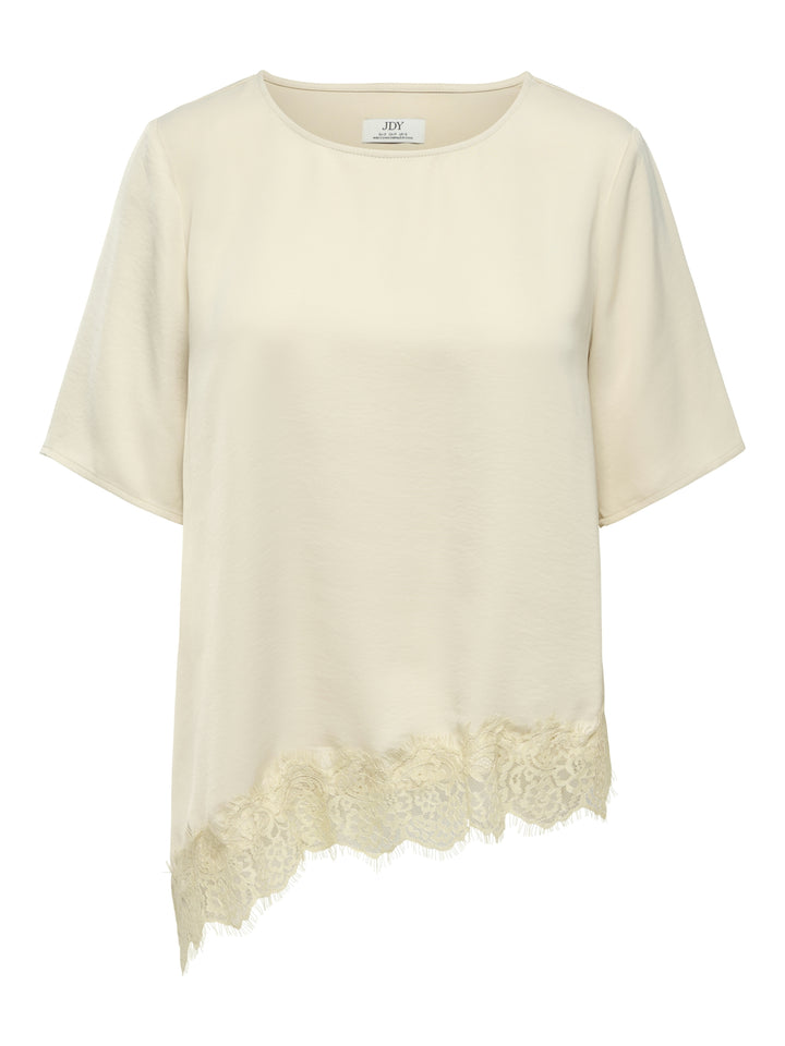 JDYURBA S/S ASSYMMETRIC TOP WVN EXP, Sandshell/WITH SANDSHELL LACE 196843007 Bild 1