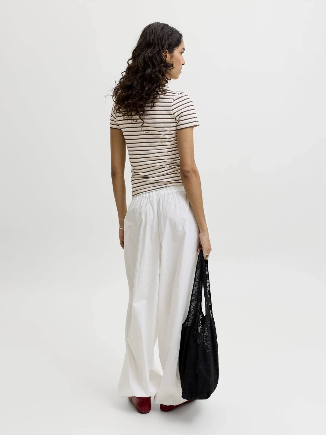 JXGIGI STR SS STRIPE TEE JRS EXP LN, Cloud Dancer/Oatmeal & Demitasse 177642001 Bild 2