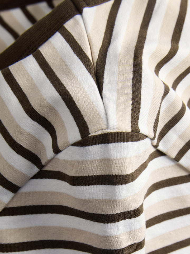 JXGIGI STR SS STRIPE TEE JRS EXP LN, Cloud Dancer/Oatmeal & Demitasse 177642001 Bild 4