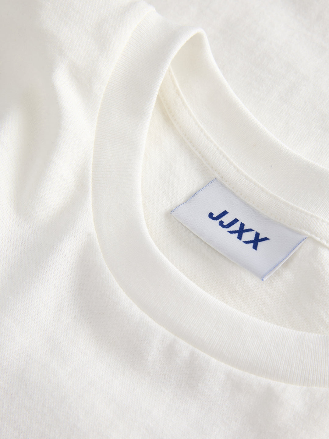 JXMILLOW LOOSE SS TEE JRS STYDSS26, Cloud Dancer/COFFEE CLUB 177642003 Bild 3