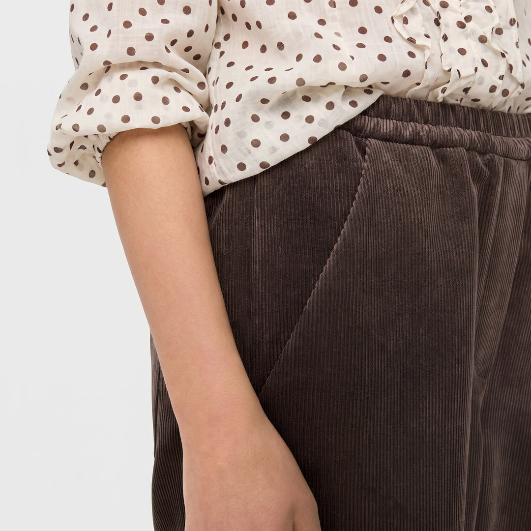 EVA 2.3, truffle brown 293 Bild 6