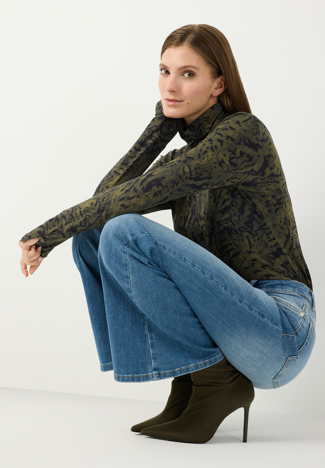 Blue Denim Flared Jeans, middle blue denim 0962 Bild 4
