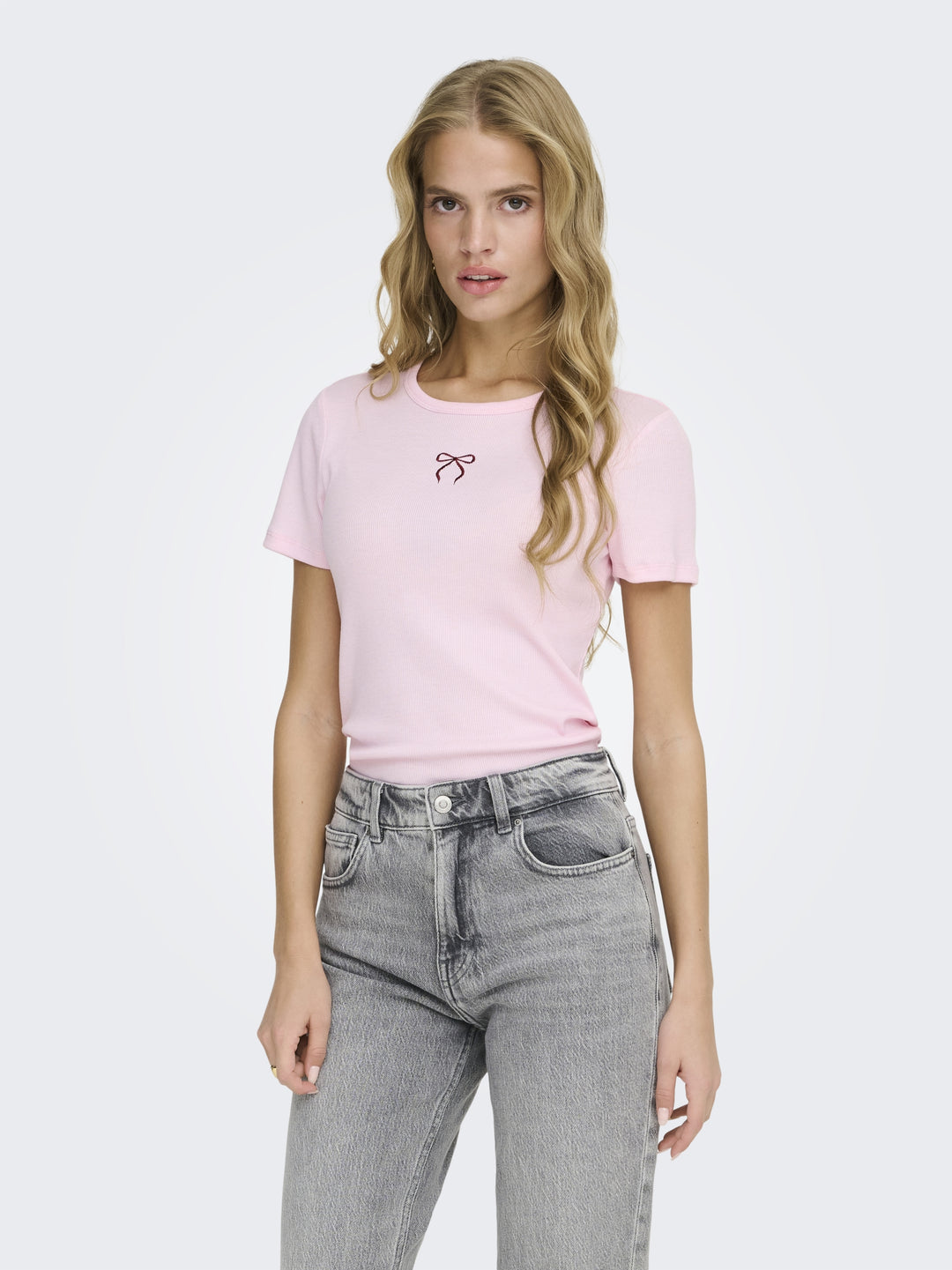 ONLELVA JUNE EMB S/S TEE JRS NOOS, Ballerina/ZINFANDEL BOW 180037013 Bild 4