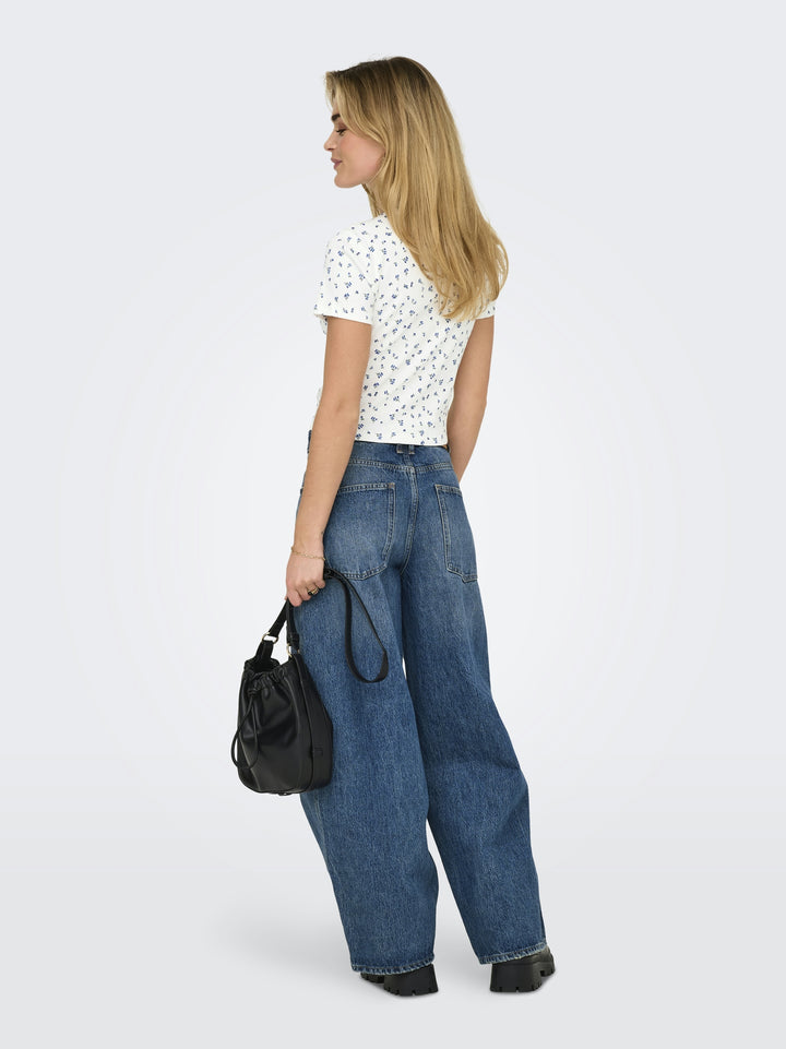 ONLFENJA S/S AOP TOP JRS NOOS, Cloud Dancer/Blue flowers 177922001 Bild 3