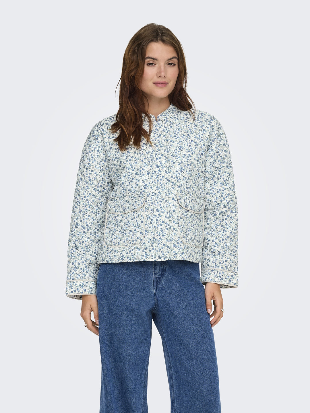 ONLHALLIE QUILTED JACKET OTW NOOS, Cloud Dancer/BLUE DITSY 177922011 Bild 5