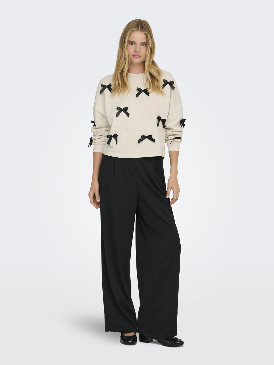 ONLJEDEITE L/S BOW BOX UB SWT, Birch/Black bows 180083001 Bild 1