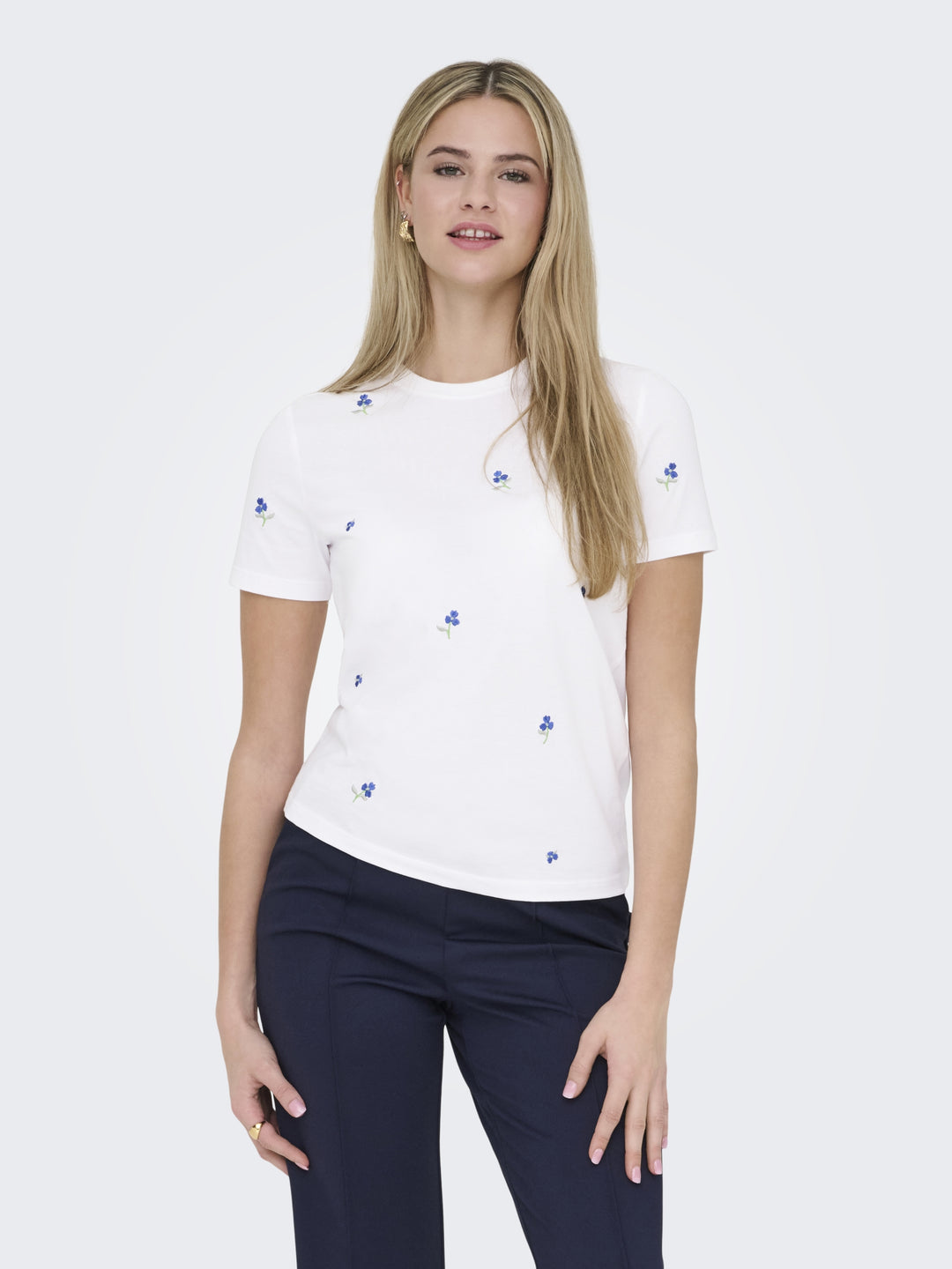 ONLKETTY S/S O-NECK TOP JRS NOOS, Bright White/True blue flowers 190858015 Bild 3