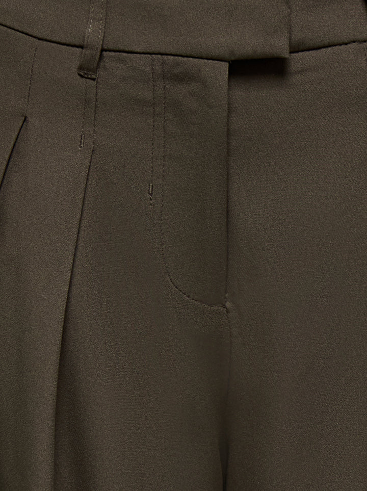 ONLKIRSY MW PLEAT BARREL PANT TLR, Coffee Bean 237375 Bild 2