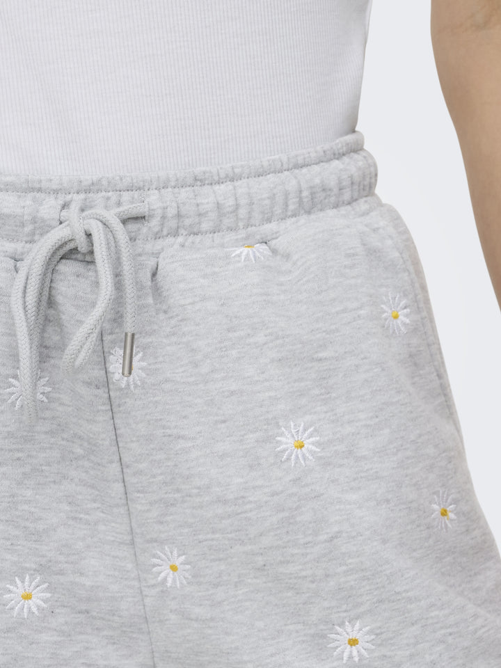 ONLLUNA BERMUDA SHORTS UB SWT, Light Grey Melange/Smal ditsy cloud 179073001 Bild 3