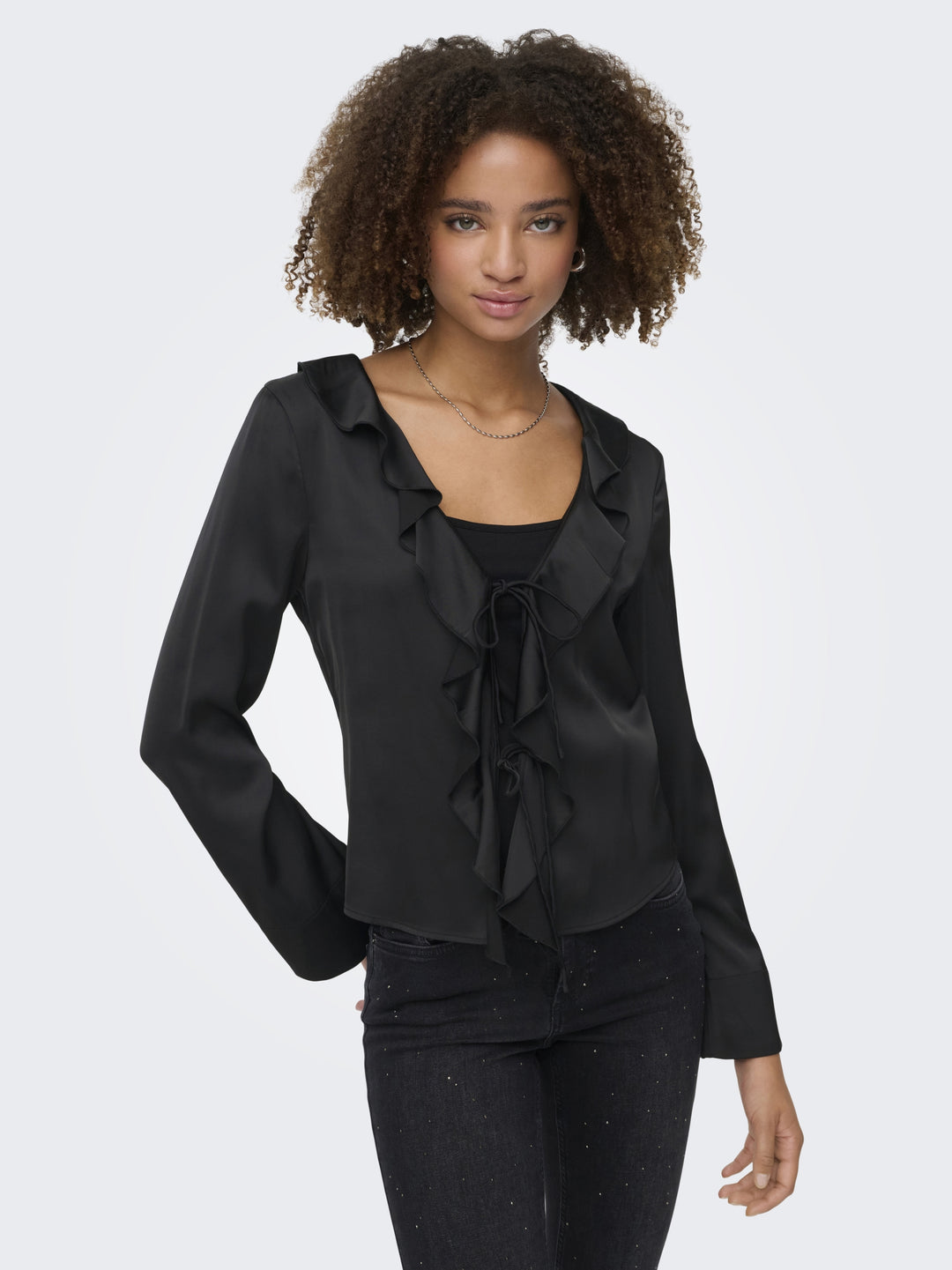 ONLMIKA VIS SATIN L/S FRILL TOP WVN, Black 177911 Bild 3
