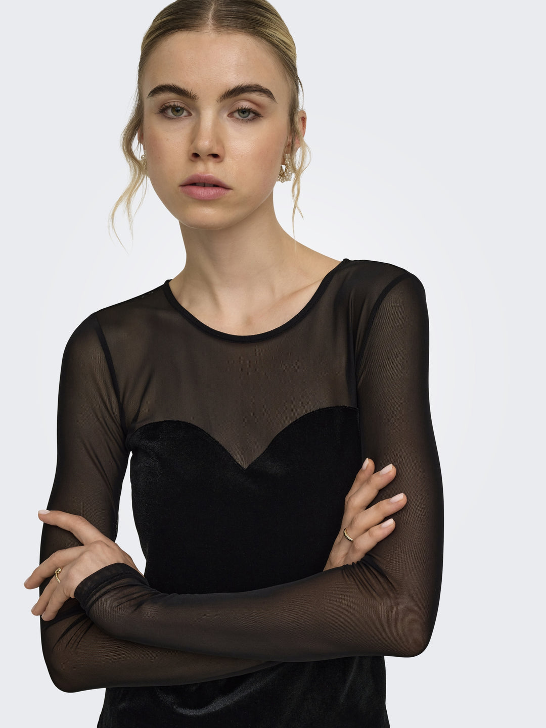 ONLSMOOTH L/S MESH MIX TOP BOX JRS, Black/Dtm mesh sweetheart 177911003 Bild 6