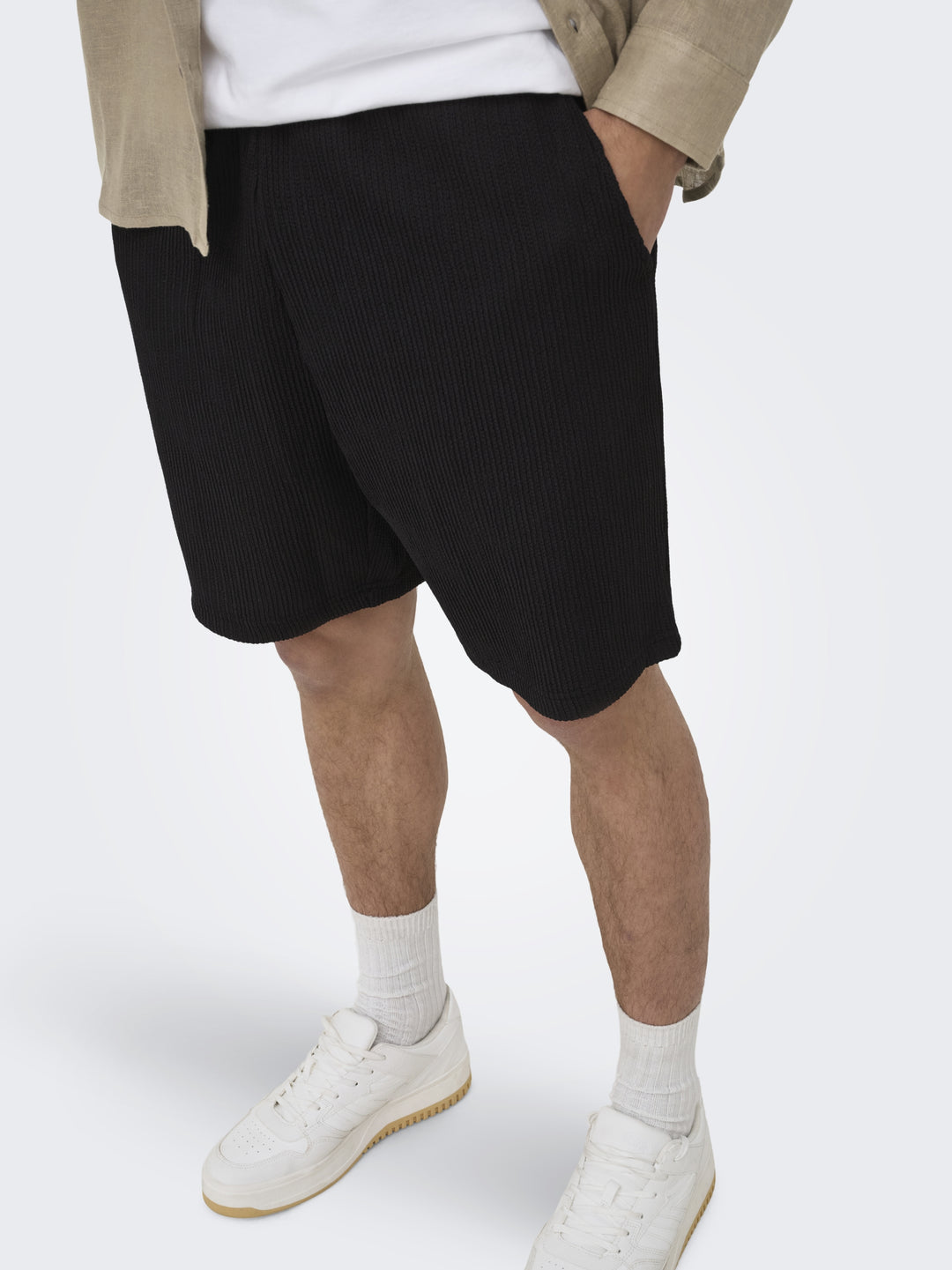 ONSLAZIO LIFE RLX PLISSE S SHORTS T, Black 187679 Bild 6