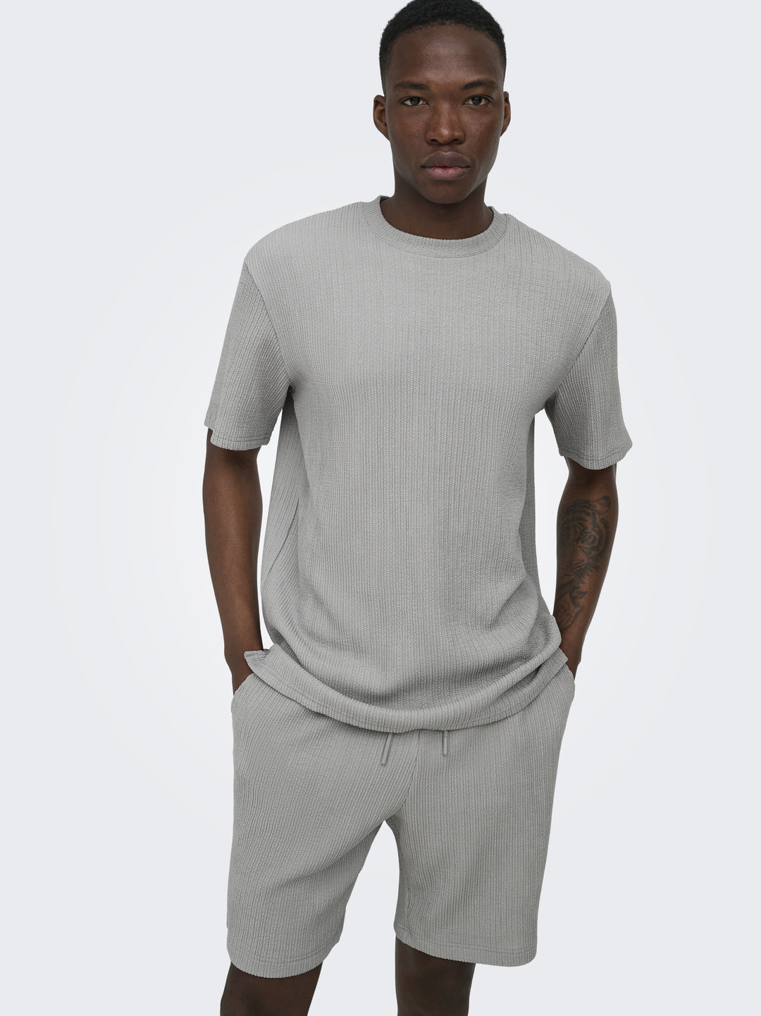 ONSLAZIO LIFE RLX PLISSE S SHORTS T, Ultimate Grey 300079 Bild 7