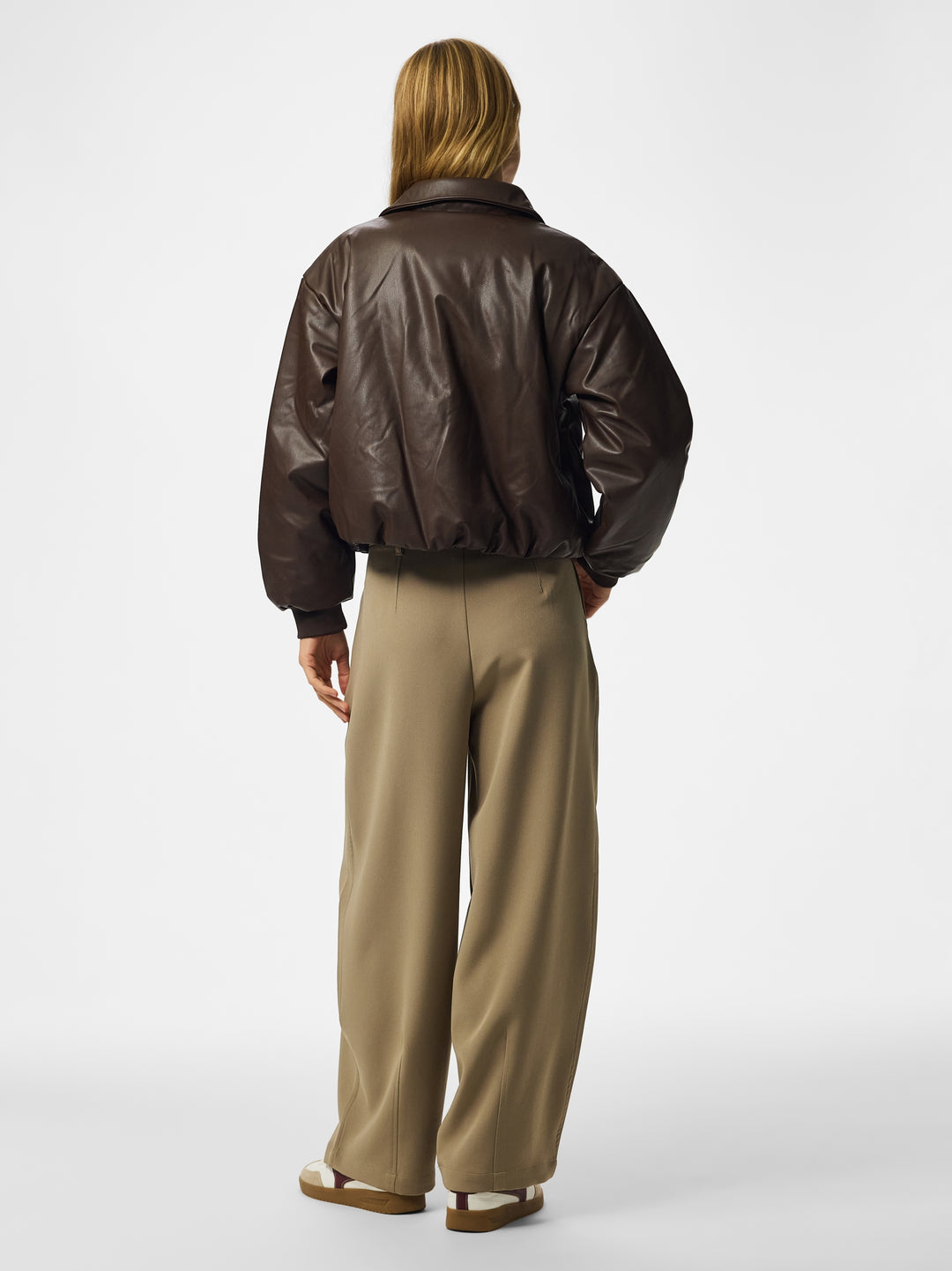 PCLARA PADDED COATED BOMBER JACKET, Hot Fudge 302664 Bild 4