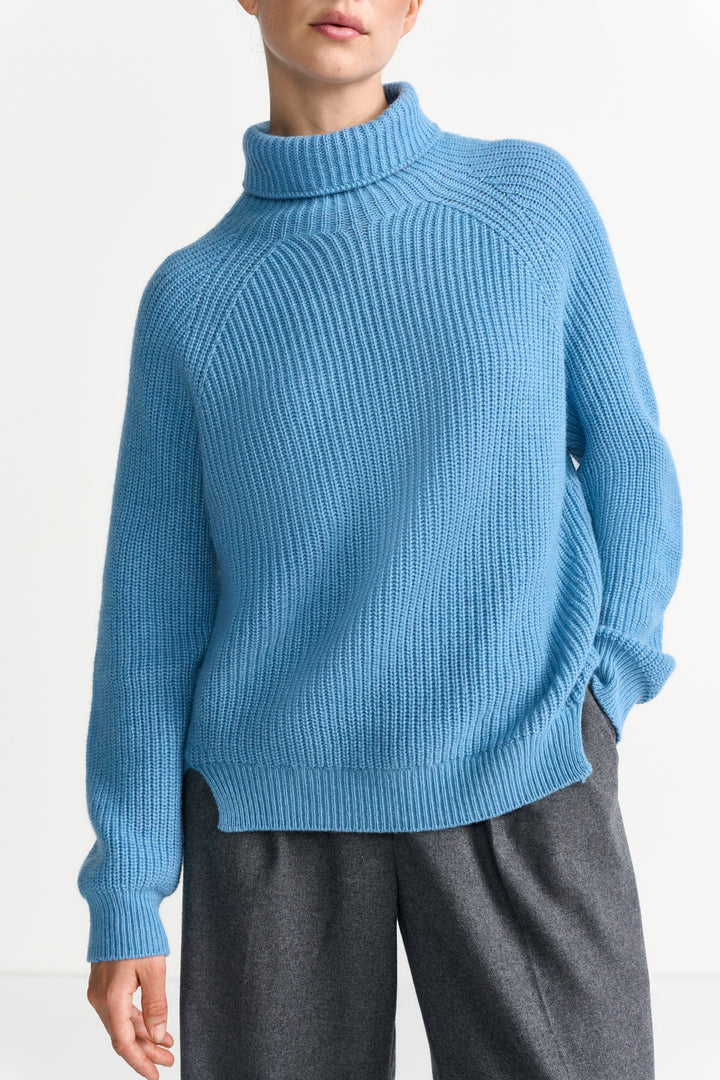 Cozy Crew Turtle Neck, dusty blue 745 Bild 5