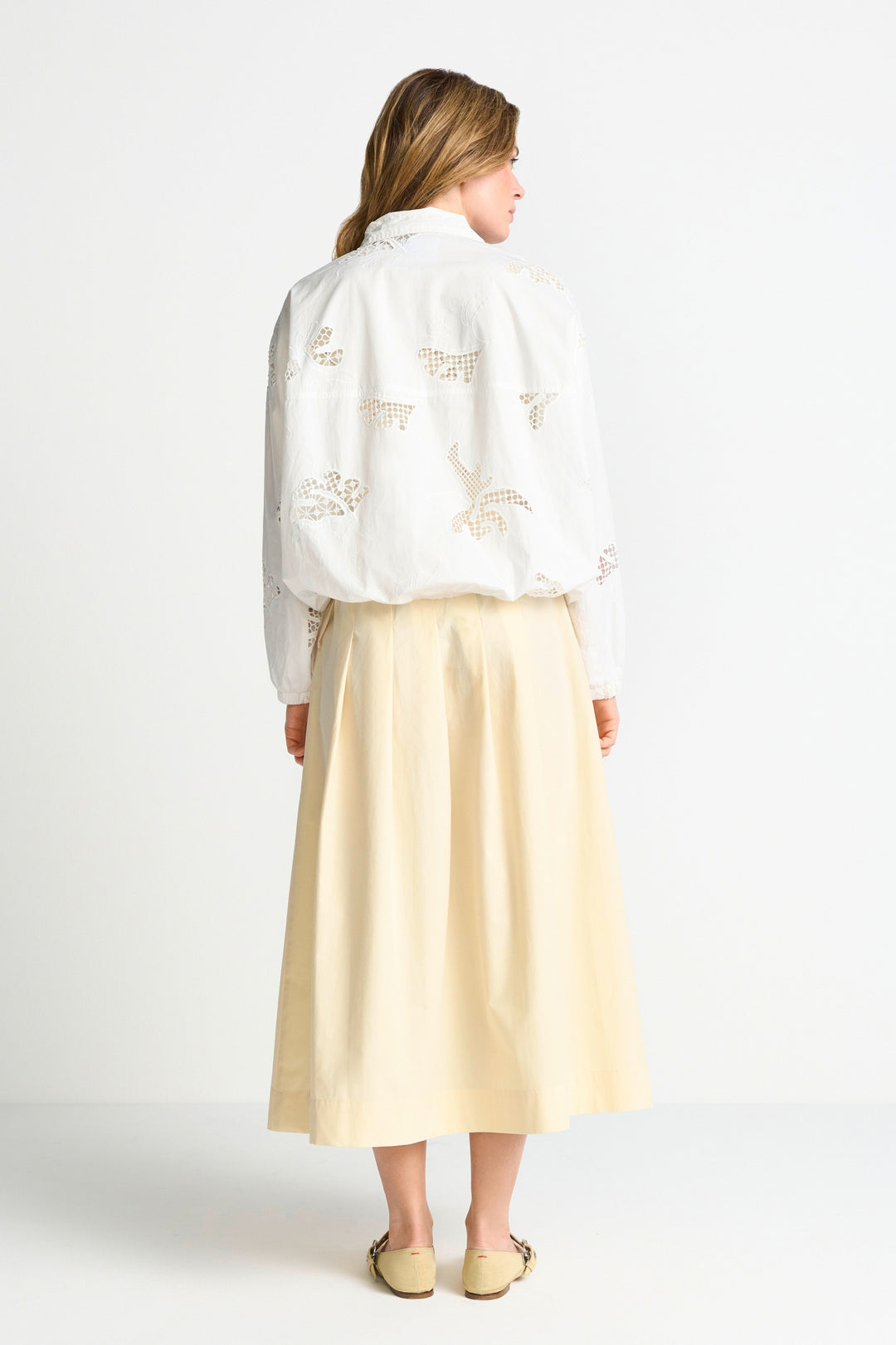 Oversize blouson with broderie angl, pearl white 113 Bild 4