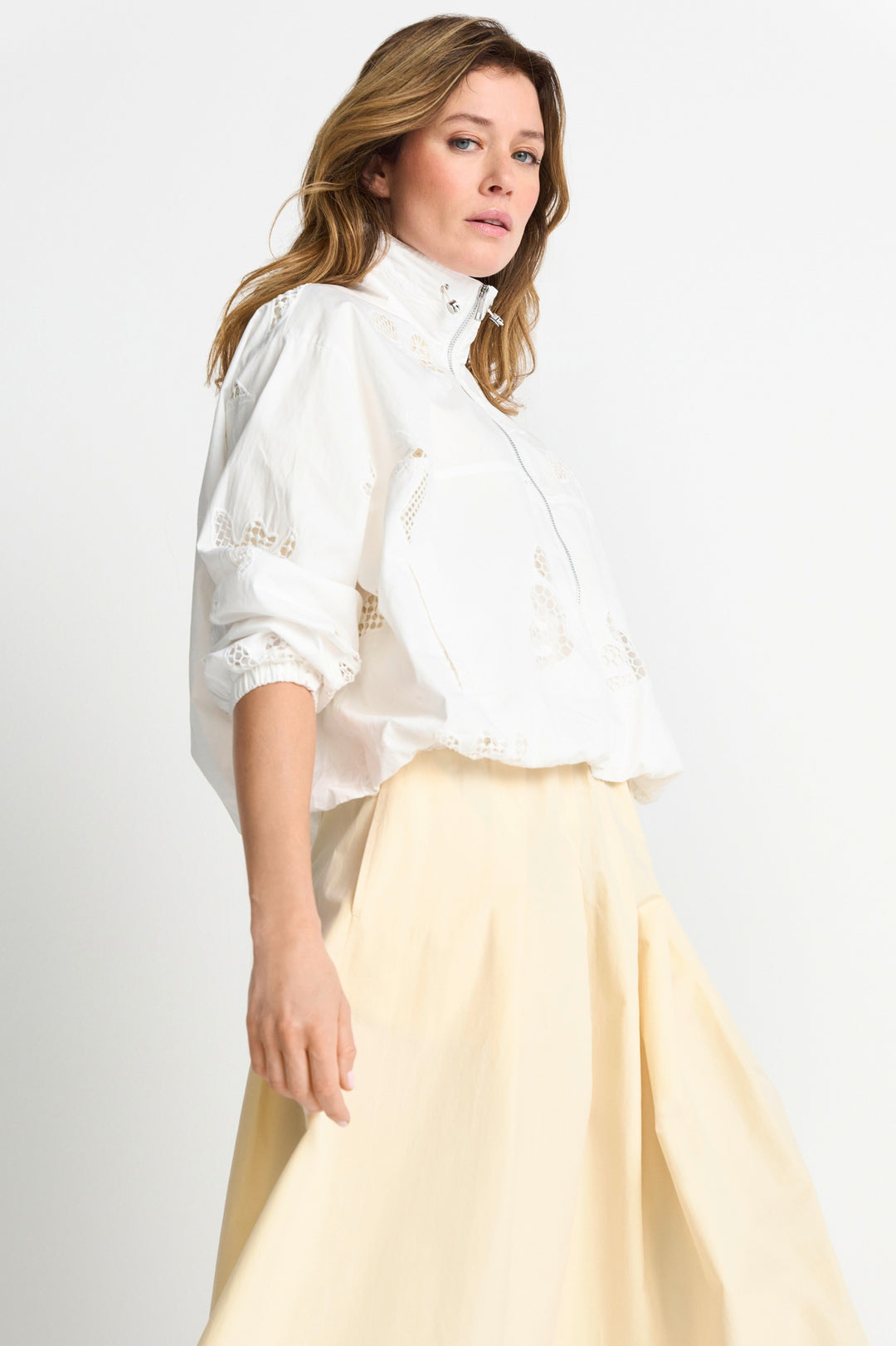 Oversize blouson with broderie angl, pearl white 113 Bild 6