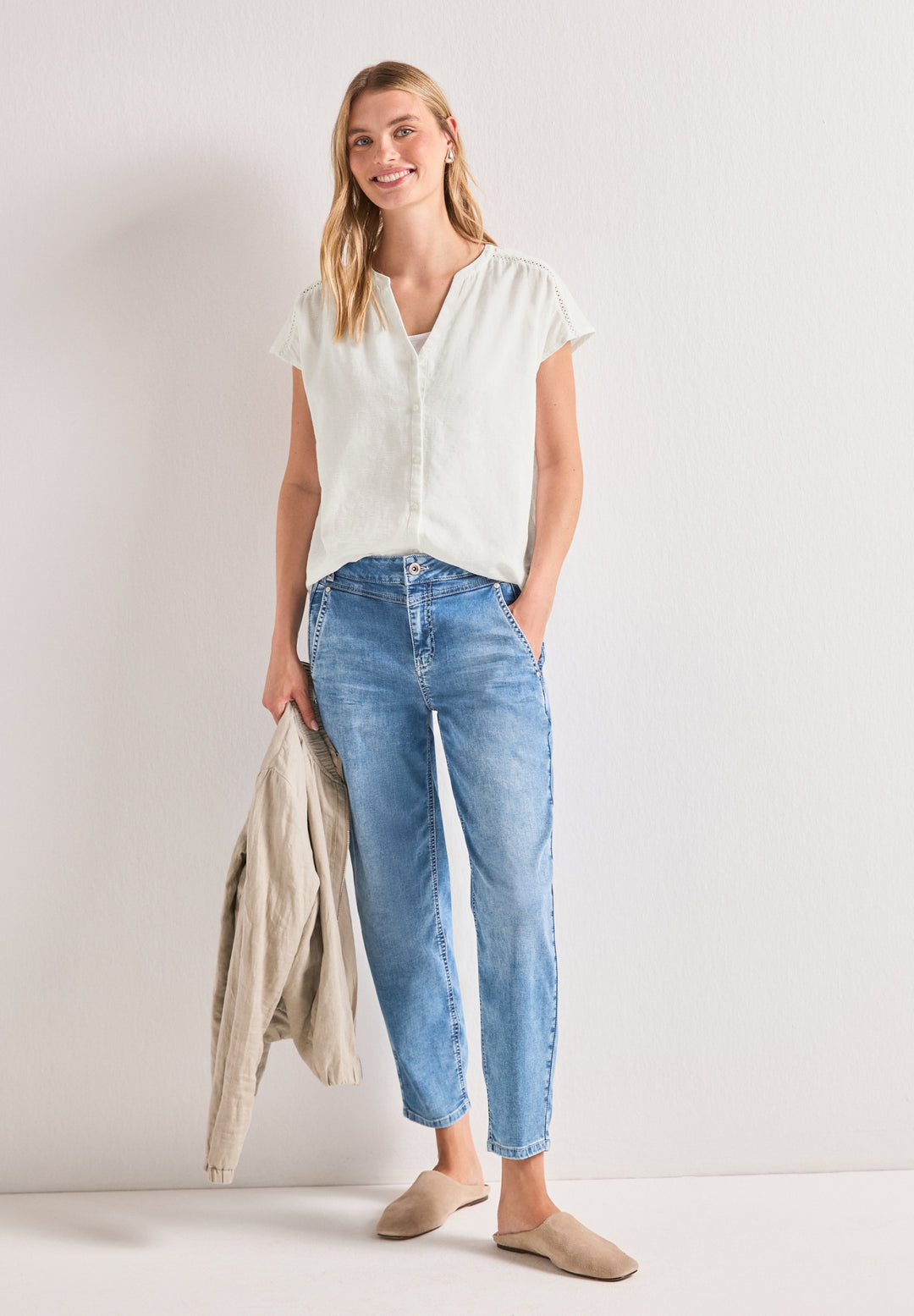 Buttoned splitneck blouse w ta, off white 10108 Bild 5